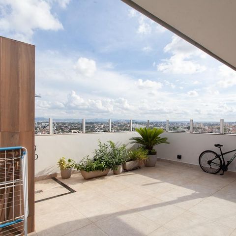 Apartamento à venda com 145m², 3 quartos e 3 vagas Apartamento à venda com 145m², 3 quartos e 3 vagasCobertura