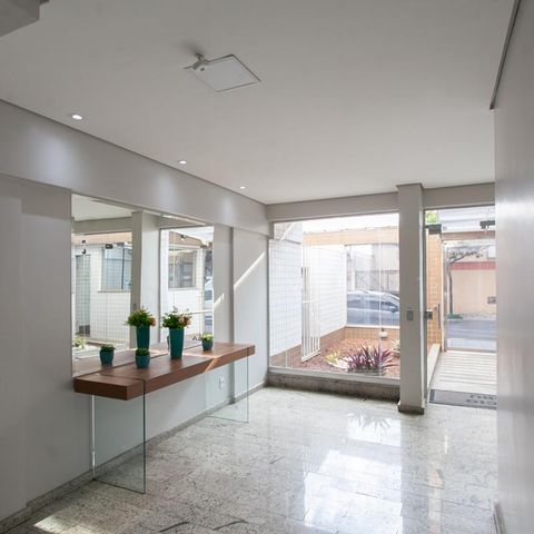 Apartamento à venda com 145m², 3 quartos e 3 vagas Apartamento à venda com 145m², 3 quartos e 3 vagasHall de entrada