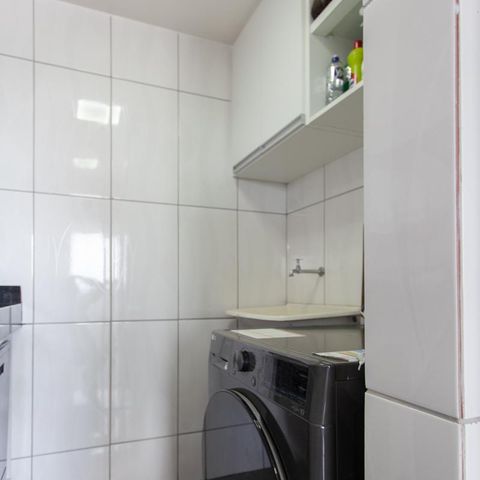 Apartamento à venda com 145m², 3 quartos e 3 vagas Apartamento à venda com 145m², 3 quartos e 3 vagasCozinha e Área de Serviço