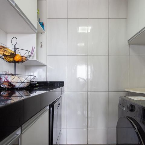 Apartamento à venda com 145m², 3 quartos e 3 vagas Apartamento à venda com 145m², 3 quartos e 3 vagasCozinha e Área de Serviço