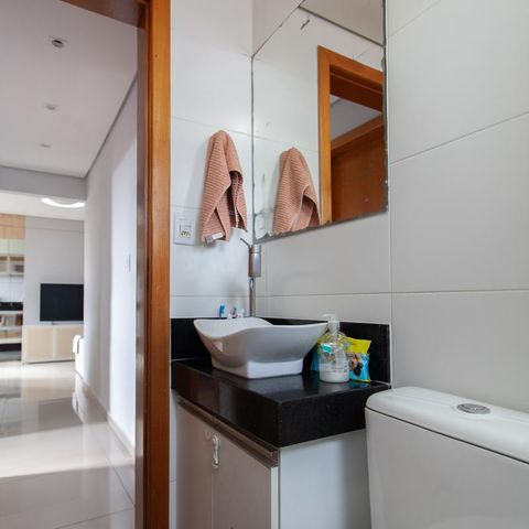 Apartamento à venda com 145m², 3 quartos e 3 vagas Apartamento à venda com 145m², 3 quartos e 3 vagasBanheiro Social