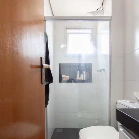Apartamento à venda com 145m², 3 quartos e 3 vagas Apartamento à venda com 145m², 3 quartos e 3 vagasBanheiro da Suíte
