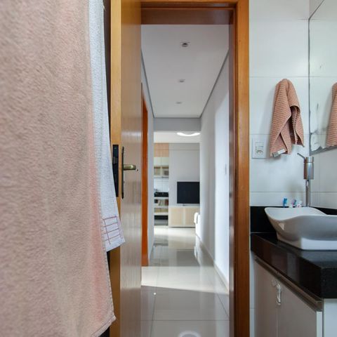 Apartamento à venda com 145m², 3 quartos e 3 vagas Apartamento à venda com 145m², 3 quartos e 3 vagasBanheiro Social