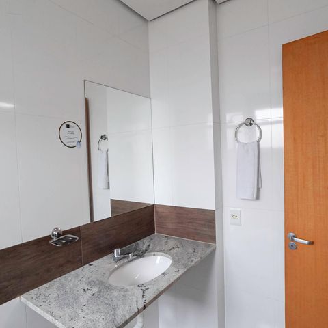 Studio à venda com 19m², 1 quarto e 1 vaga Studio à venda com 19m², 1 quarto e 1 vagaBanheiro da suíte