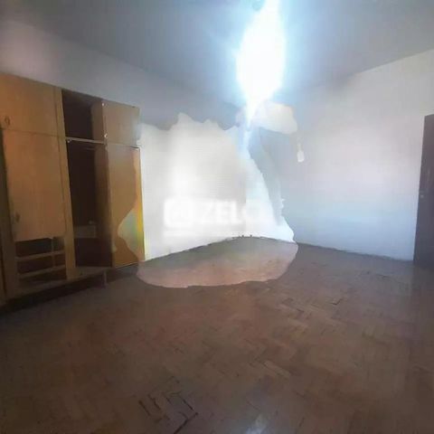 Casa à venda com 220m², 4 quartos e 3 vagas Casa à venda com 220m², 4 quartos e 3 vagasFoto 08