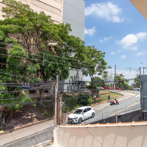 Casa à venda com 200m², 3 quartos e 3 vagasVista