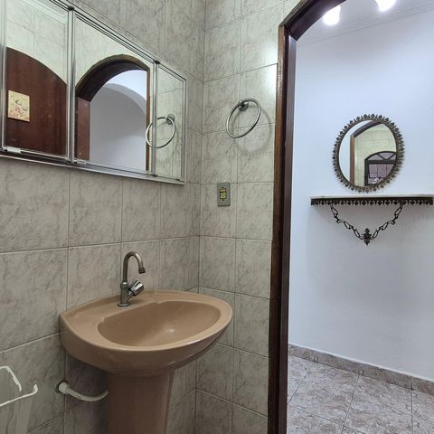 Casa para alugar com 120m², 3 quartos e 1 vaga Casa para alugar com 120m², 3 quartos e 1 vagaBanheiro