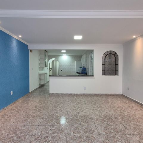 Casa para alugar com 120m², 3 quartos e 1 vaga Casa para alugar com 120m², 3 quartos e 1 vagaSala