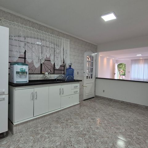 Casa para alugar com 120m², 3 quartos e 1 vaga Casa para alugar com 120m², 3 quartos e 1 vagaCozinha