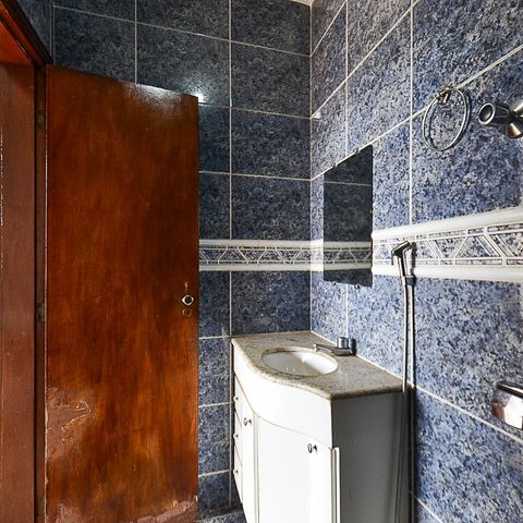 Apartamento à venda com 197m², 3 quartos e 2 vagas Apartamento à venda com 197m², 3 quartos e 2 vagasBanheiro 2