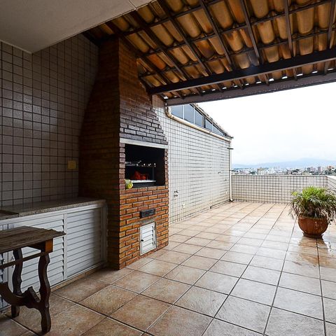 Apartamento à venda com 197m², 3 quartos e 2 vagas Apartamento à venda com 197m², 3 quartos e 2 vagasCobertura