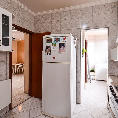 Apartamento à venda com 197m², 3 quartos e 2 vagas Apartamento à venda com 197m², 3 quartos e 2 vagasCozinha