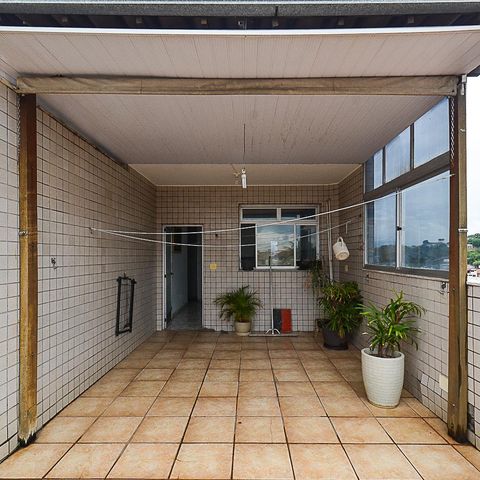 Apartamento à venda com 197m², 3 quartos e 2 vagas Apartamento à venda com 197m², 3 quartos e 2 vagasCobertura
