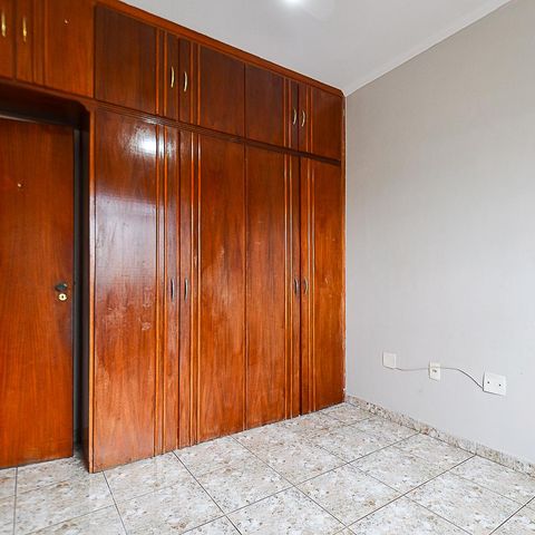 Apartamento à venda com 197m², 3 quartos e 2 vagas Apartamento à venda com 197m², 3 quartos e 2 vagasSuíte