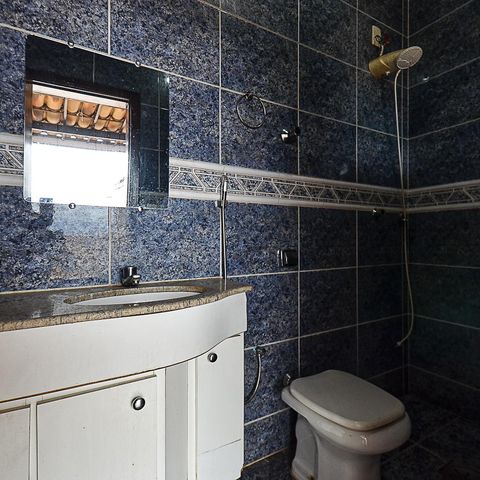 Apartamento à venda com 197m², 3 quartos e 2 vagas Apartamento à venda com 197m², 3 quartos e 2 vagasBanheiro 2