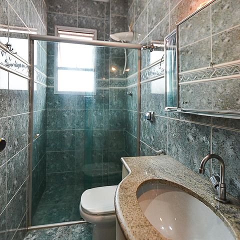 Apartamento à venda com 197m², 3 quartos e 2 vagas Apartamento à venda com 197m², 3 quartos e 2 vagasBanheiro