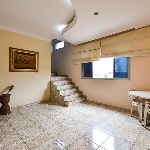 Apartamento à venda com 197m², 3 quartos e 2 vagas Apartamento à venda com 197m², 3 quartos e 2 vagasSala Ambientes