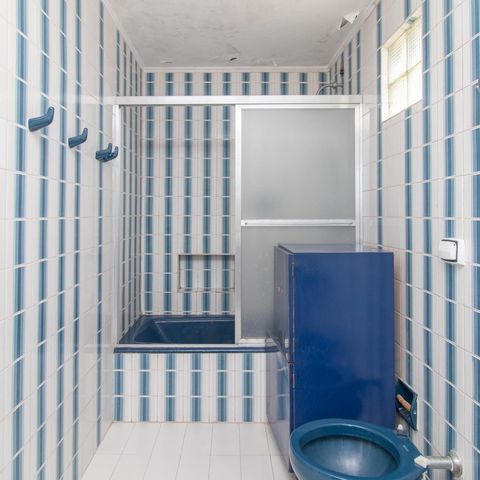 Casa à venda com 160m², 4 quartos e 2 vagas Casa à venda com 160m², 4 quartos e 2 vagasBanheiro da Suíte