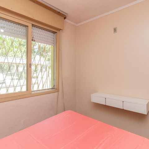 Casa à venda com 160m², 4 quartos e 2 vagas Casa à venda com 160m², 4 quartos e 2 vagasQuarto 1