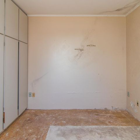Casa à venda com 160m², 4 quartos e 2 vagas Casa à venda com 160m², 4 quartos e 2 vagasQuarto 4 - Suíte