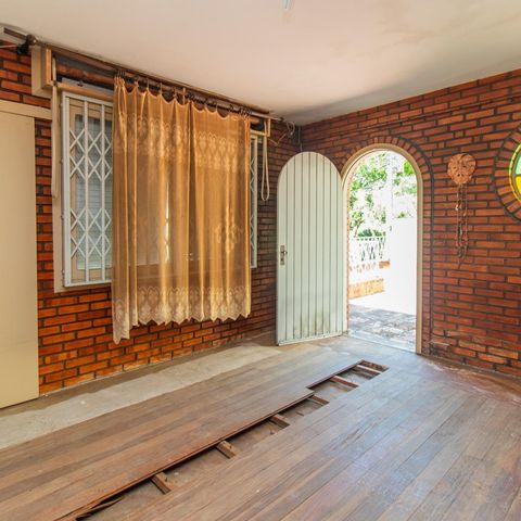 Casa à venda com 160m², 4 quartos e 2 vagas Casa à venda com 160m², 4 quartos e 2 vagasSala 2