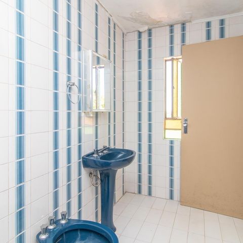 Casa à venda com 160m², 4 quartos e 2 vagas Casa à venda com 160m², 4 quartos e 2 vagasBanheiro da Suíte