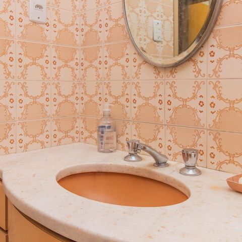 Casa à venda com 160m², 4 quartos e 2 vagas Casa à venda com 160m², 4 quartos e 2 vagasBanheiro Social