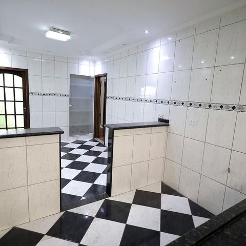 Casa para alugar com 200m², 3 quartos e 2 vagas Casa para alugar com 200m², 3 quartos e 2 vagasCozinha