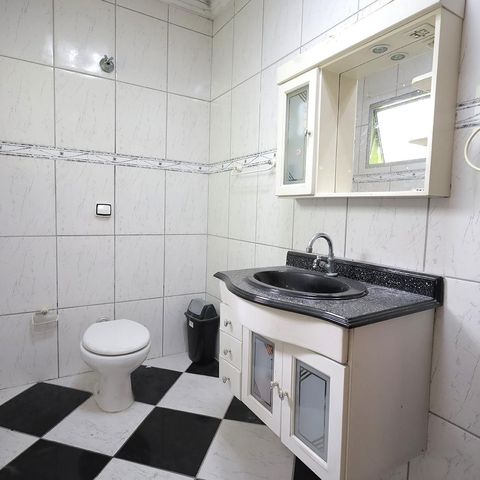 Casa para alugar com 200m², 3 quartos e 2 vagas Casa para alugar com 200m², 3 quartos e 2 vagasBanheiro