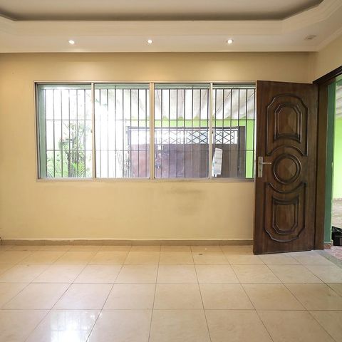 Casa para alugar com 200m², 3 quartos e 2 vagas Casa para alugar com 200m², 3 quartos e 2 vagasSala