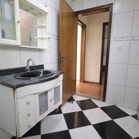 Casa para alugar com 200m², 3 quartos e 2 vagas Casa para alugar com 200m², 3 quartos e 2 vagasBanheiro