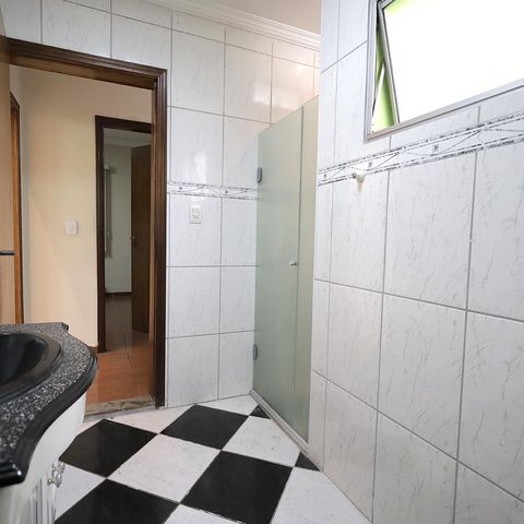 Casa para alugar com 200m², 3 quartos e 2 vagas Casa para alugar com 200m², 3 quartos e 2 vagasBanheiro