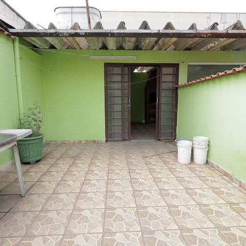 Casa para alugar com 200m², 3 quartos e 2 vagas Casa para alugar com 200m², 3 quartos e 2 vagasQuintal