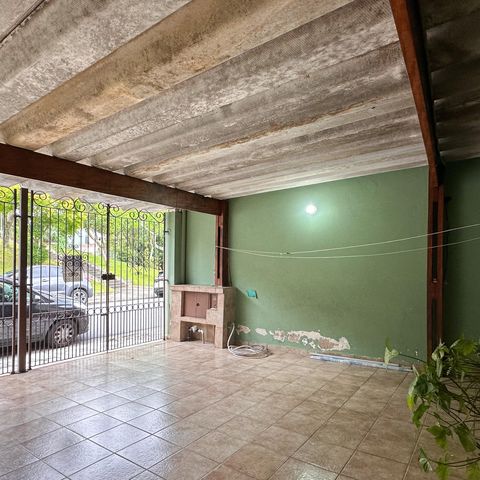 Casa à venda com 138m², 3 quartos e 2 vagas Casa à venda com 138m², 3 quartos e 2 vagasGaragem