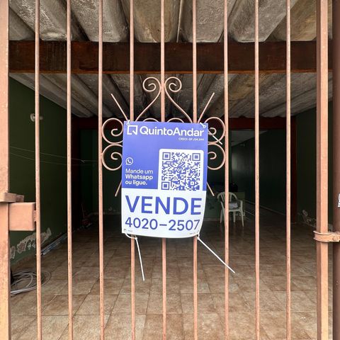 Casa à venda com 138m², 3 quartos e 2 vagas Casa à venda com 138m², 3 quartos e 2 vagasPlaca