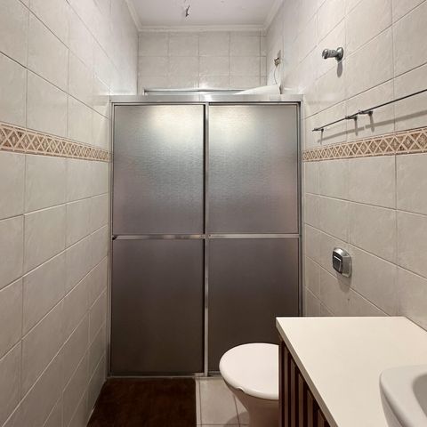 Casa à venda com 138m², 3 quartos e 2 vagas Casa à venda com 138m², 3 quartos e 2 vagasBanheiro Social