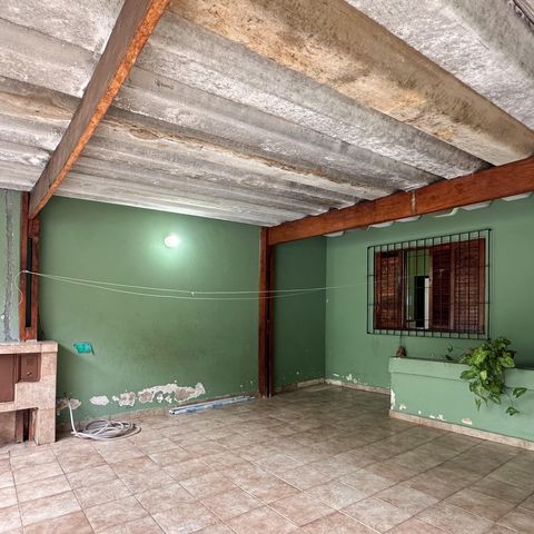 Casa à venda com 138m², 3 quartos e 2 vagas Casa à venda com 138m², 3 quartos e 2 vagasGaragem