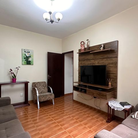 Casa à venda com 138m², 3 quartos e 2 vagas Casa à venda com 138m², 3 quartos e 2 vagasSala