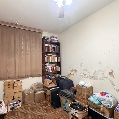 Casa à venda com 138m², 3 quartos e 2 vagas Casa à venda com 138m², 3 quartos e 2 vagasQuarto de Serviço
