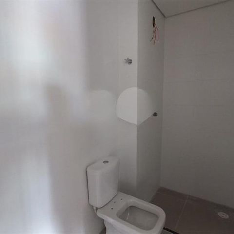 Casa à venda com 32m², 1 quarto e 1 vaga