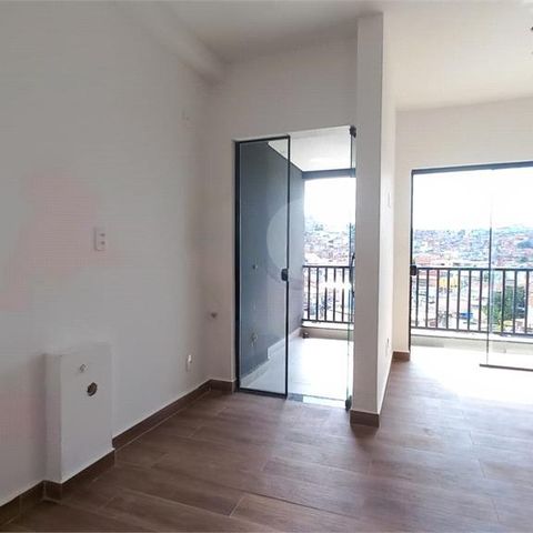 Casa à venda com 32m², 1 quarto e 1 vaga
