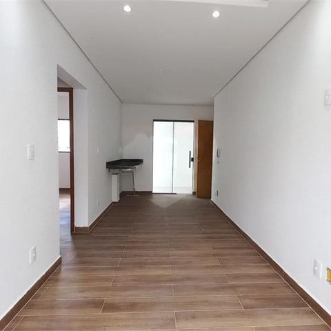 Casa à venda com 32m², 1 quarto e 1 vaga