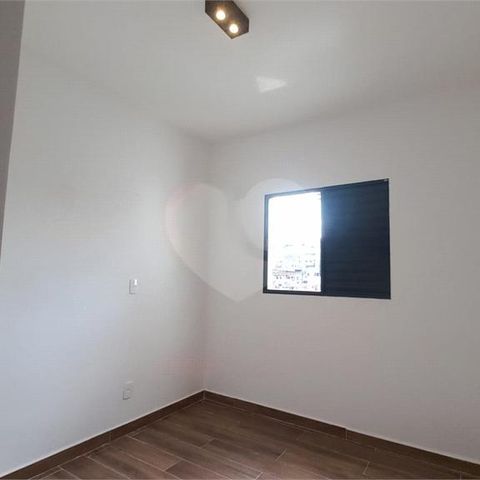Casa à venda com 32m², 1 quarto e 1 vaga