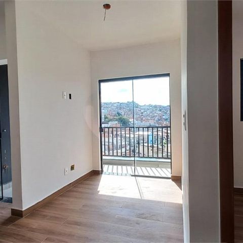 Casa à venda com 32m², 1 quarto e 1 vaga