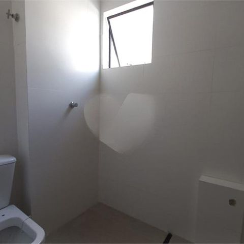 Casa à venda com 32m², 1 quarto e 1 vaga