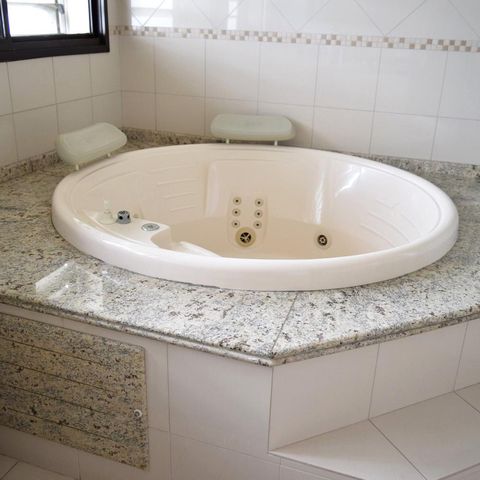 Apartamento à venda com 267m², 4 quartos e 4 vagasBanheiro Suíte Principal