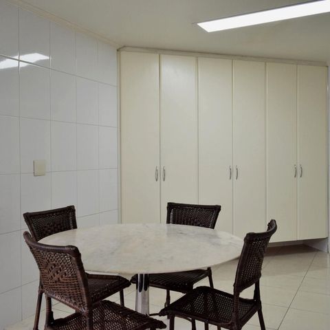 Apartamento à venda com 267m², 4 quartos e 4 vagasCozinha