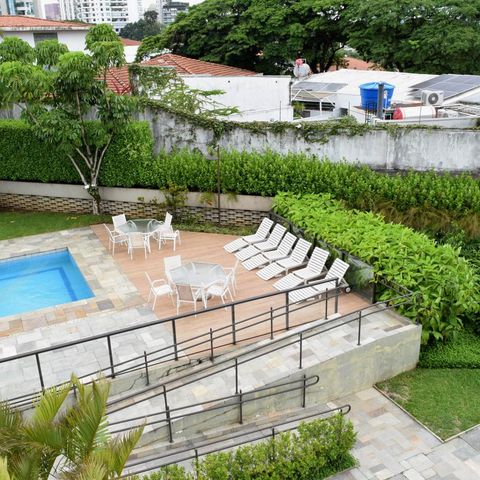 Apartamento à venda com 267m², 4 quartos e 4 vagasVista