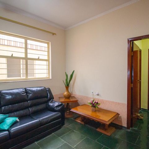 Casa para alugar com 380m², 3 quartos e 6 vagasSala 1