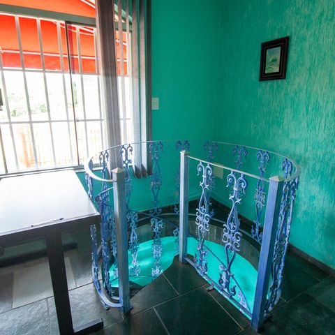 Casa para alugar com 380m², 3 quartos e 6 vagasEscritório